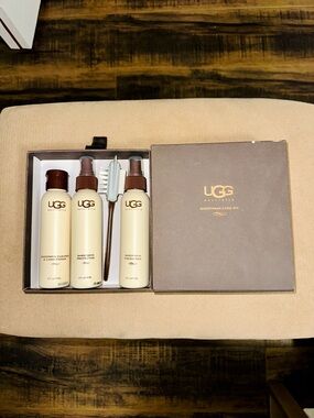 UGG Sheepskin Care Set - Unopened